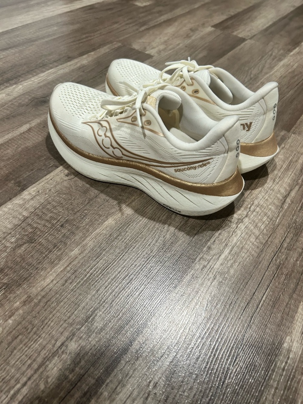 Saucony Women's Athletic Shoes in Cream with Gold Trim